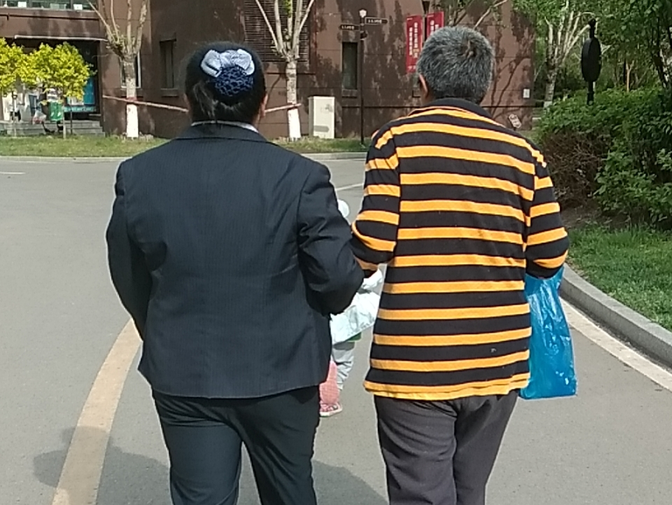 業(yè)主不慎摔傷，魯商服務哈爾濱鳳凰城項目緊急救助溫暖人心
